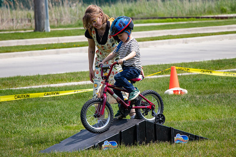2025-family-bike-festival-playground-sheboygan-county-cycling-6126 2025-family-bike-festival-playground-sheboygan-county-cycling-6126